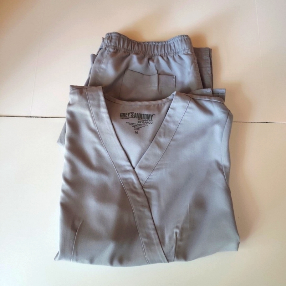 Grey's Anatomy Scrub Set Moonstruck Color